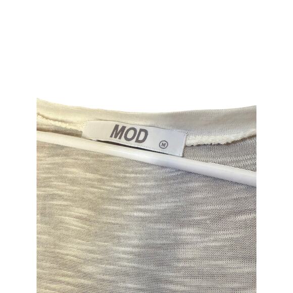 Mod rolled up white t shirt size medium - Picture 5 of 7
